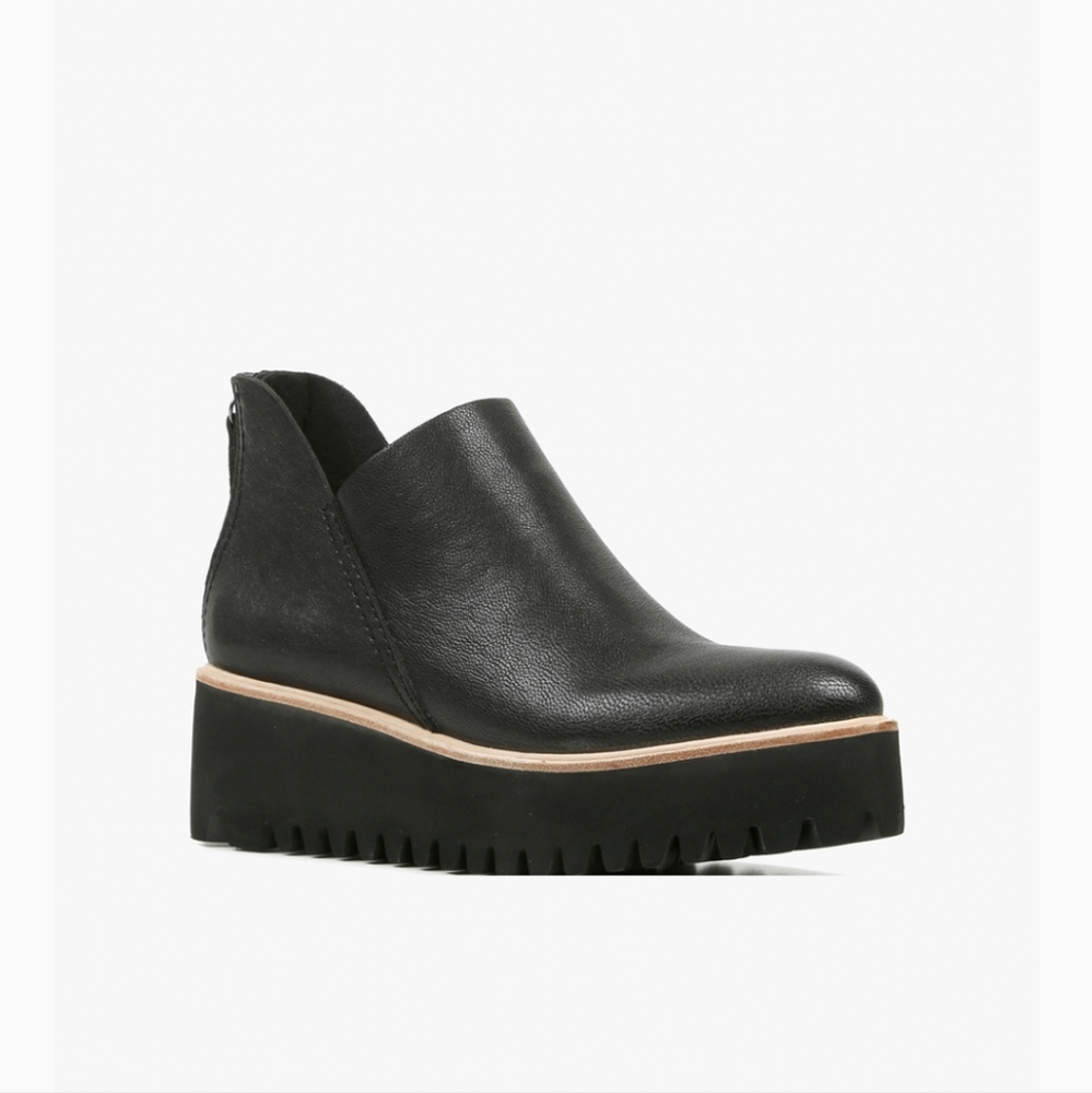 'All Black' Flatform Tread Shootie size 41 (10)